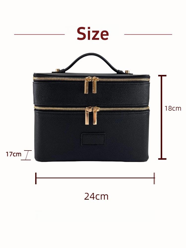 Grande Trousse de Toilette de  - Luxury Bags Leather avis et prix